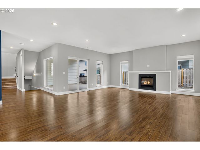 10013 Se ELDERBERRY St, Happy Valley, OR 97086