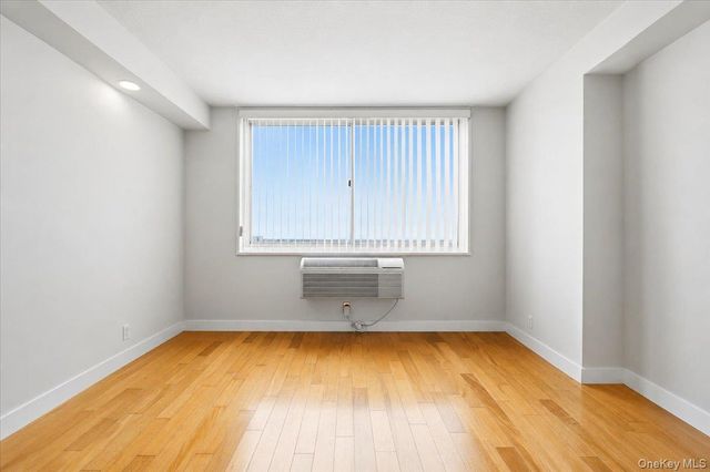 118-18 Union Turnpike 18E, Kew Gardens, NY 11415