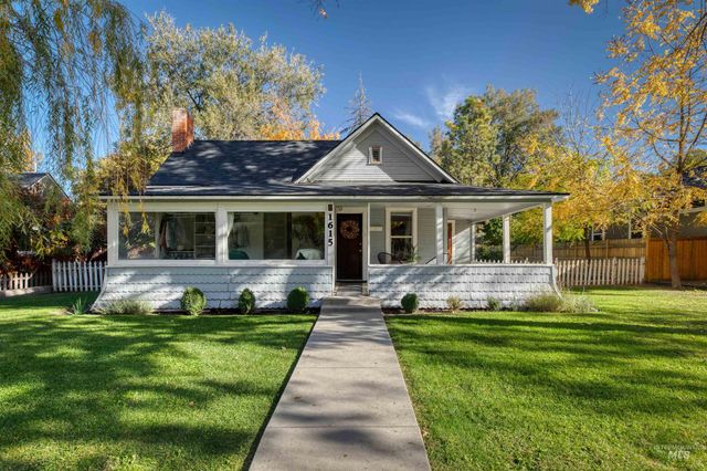 1615 Fillmore St, Caldwell, ID 83605