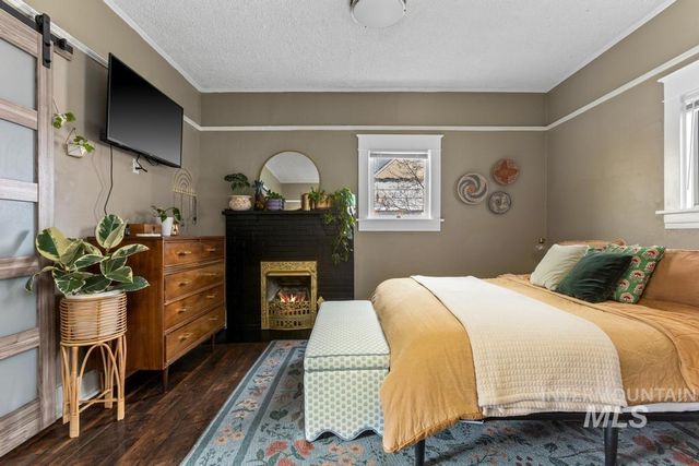 1615 Fillmore St, Caldwell, ID 83605