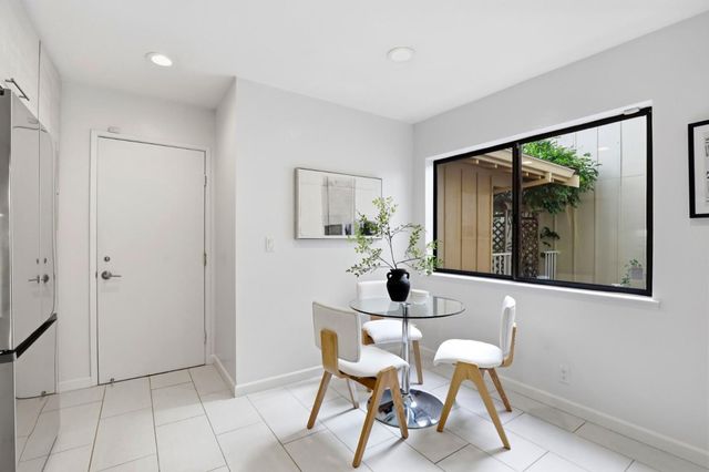 20 Trillium Lane, San Carlos, CA 94070