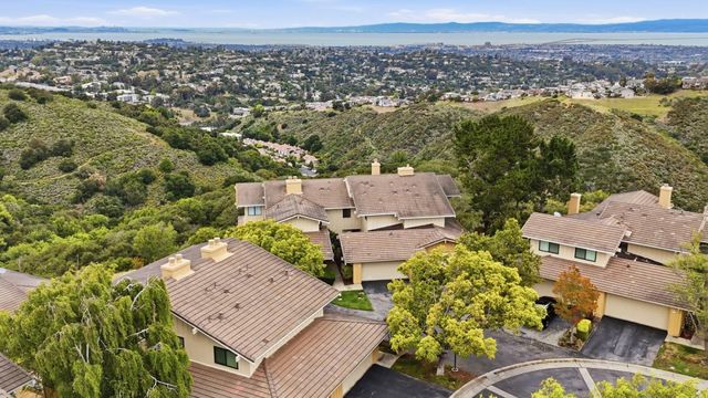 20 Trillium Lane, San Carlos, CA 94070
