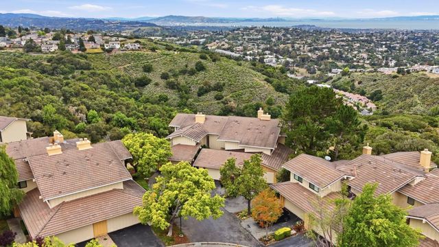 20 Trillium Lane, San Carlos, CA 94070