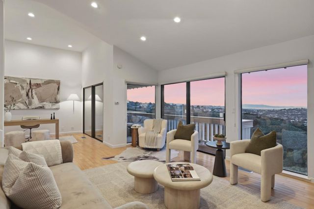20 Trillium Lane, San Carlos, CA 94070