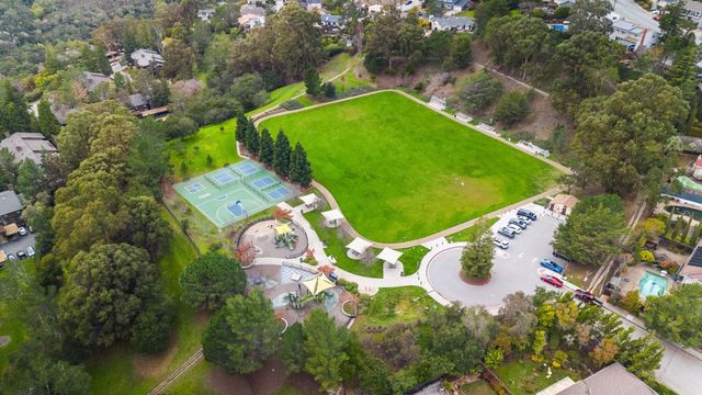 20 Trillium Lane, San Carlos, CA 94070