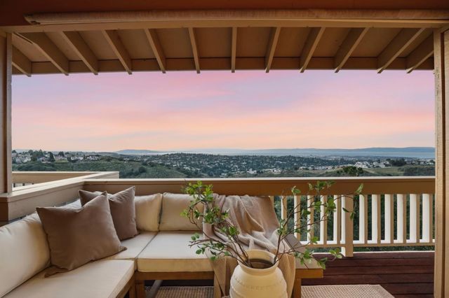 20 Trillium Lane, San Carlos, CA 94070
