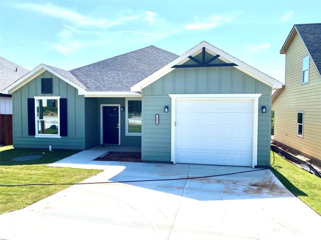 5718 barkridge Drive, Granbury, TX 76048