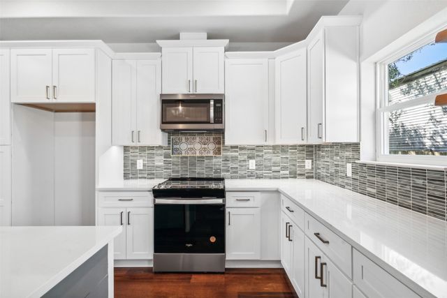 5718 barkridge Drive, Granbury, TX 76048