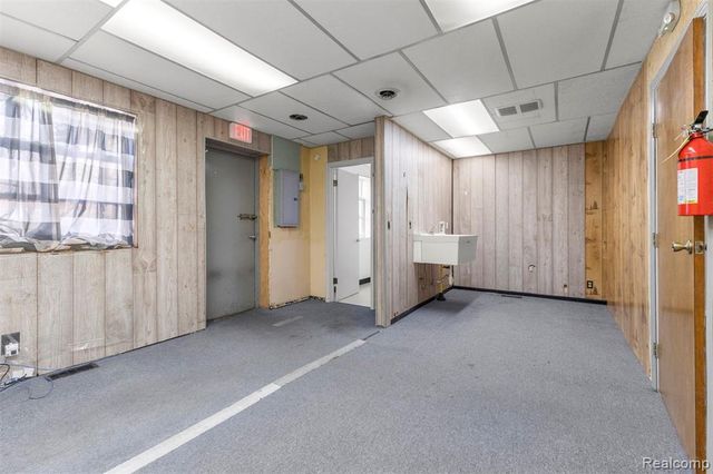 3769 Fort Street, Lincoln Park, MI 48146