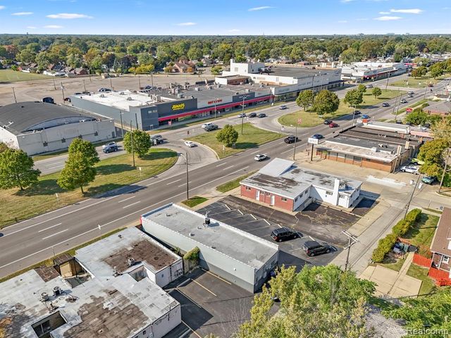 3769 Fort Street, Lincoln Park, MI 48146