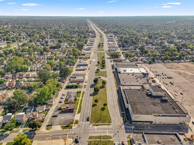 3769 Fort Street, Lincoln Park, MI 48146