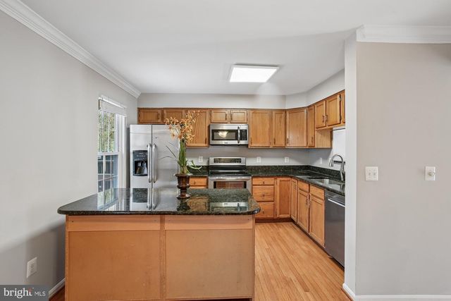 6562 KELSEY POINT CIR, Alexandria, VA 22315