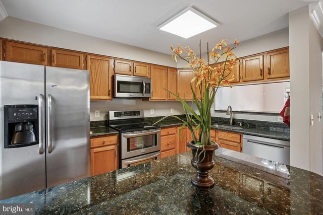 6562 KELSEY POINT CIR, Alexandria, VA 22315