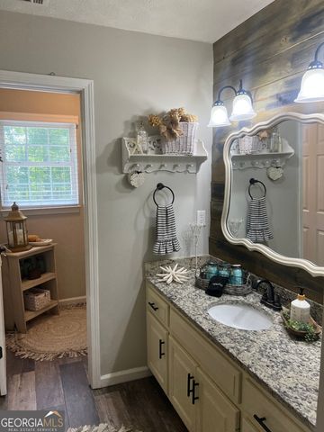 385 Minix Road, Sharpsburg, GA 30277