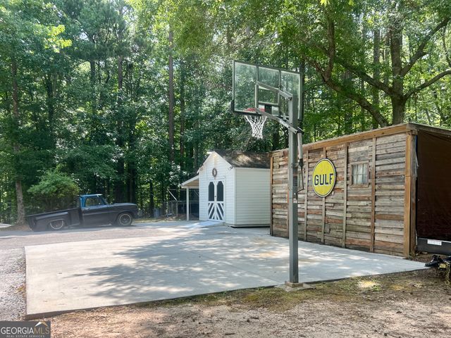 385 Minix Road, Sharpsburg, GA 30277