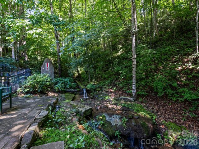 612 Brannon Forest Drive, Waynesville, NC 28785