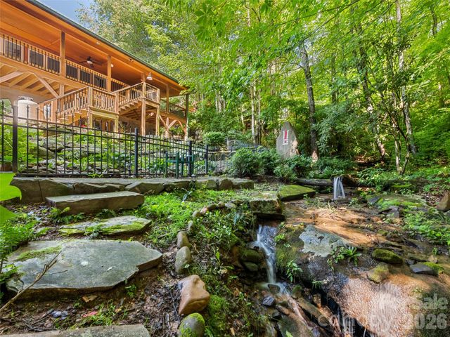 612 Brannon Forest Drive, Waynesville, NC 28785