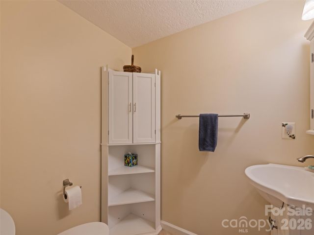 612 Brannon Forest Drive, Waynesville, NC 28785