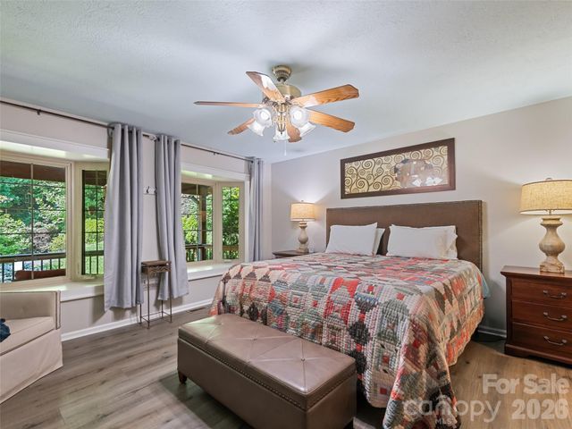 612 Brannon Forest Drive, Waynesville, NC 28785