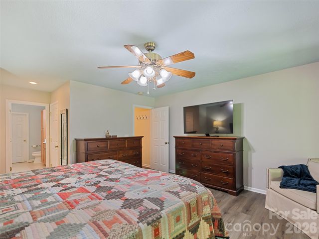 612 Brannon Forest Drive, Waynesville, NC 28785
