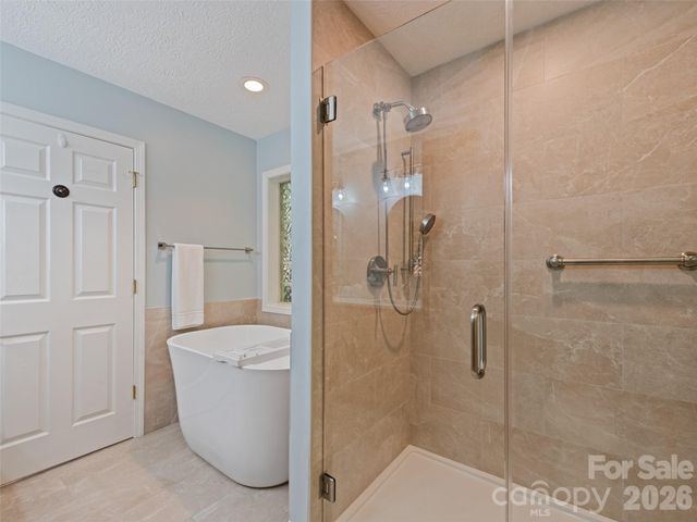 612 Brannon Forest Drive, Waynesville, NC 28785