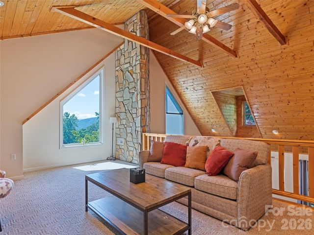 612 Brannon Forest Drive, Waynesville, NC 28785