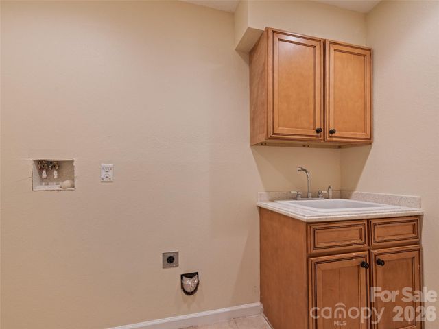 612 Brannon Forest Drive, Waynesville, NC 28785