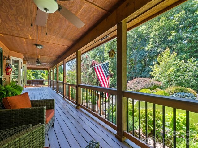 612 Brannon Forest Drive, Waynesville, NC 28785