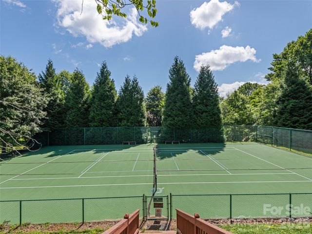 612 Brannon Forest Drive, Waynesville, NC 28785