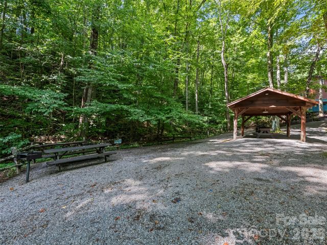 612 Brannon Forest Drive, Waynesville, NC 28785