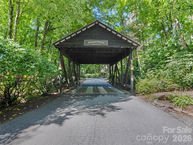 612 Brannon Forest Drive, Waynesville, NC 28785