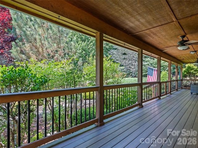 612 Brannon Forest Drive, Waynesville, NC 28785