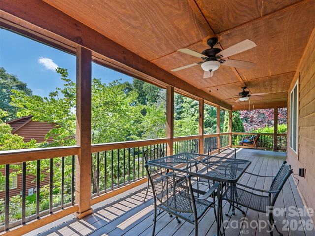 612 Brannon Forest Drive, Waynesville, NC 28785
