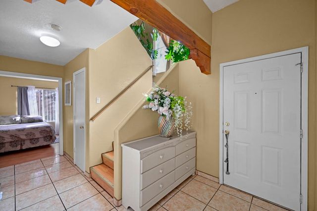 6028 Monte Azul Place, Santa Fe, NM 87507