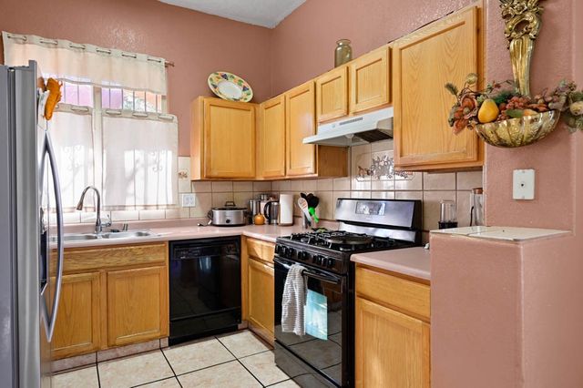 6028 Monte Azul Place, Santa Fe, NM 87507