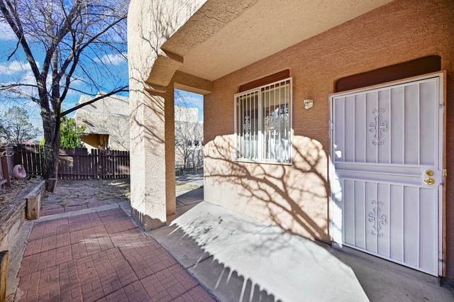 6028 Monte Azul Place, Santa Fe, NM 87507