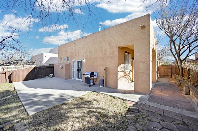 6028 Monte Azul Place, Santa Fe, NM 87507