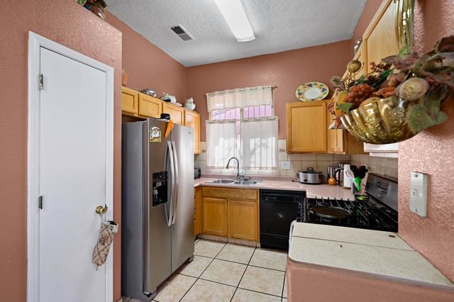 6028 Monte Azul Place, Santa Fe, NM 87507
