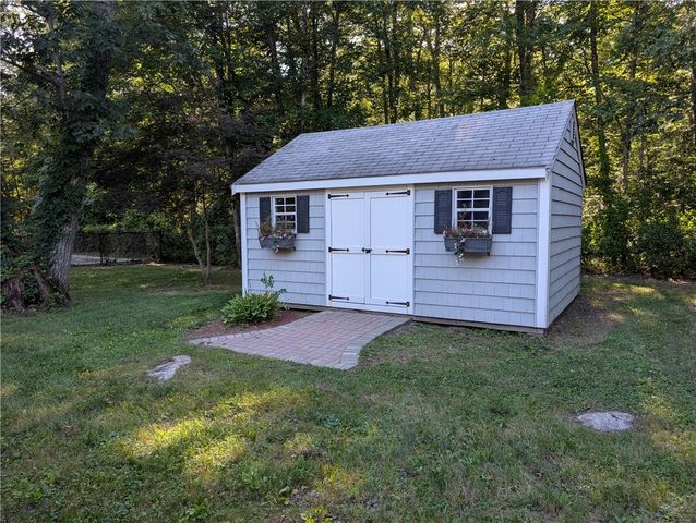 476 Central Pike, Scituate, RI 02857