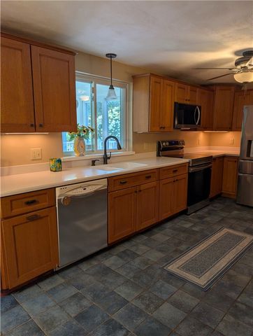476 Central Pike, Scituate, RI 02857
