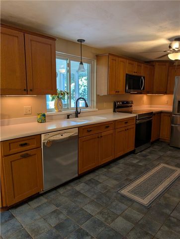 476 Central Pike, Scituate, RI 02857
