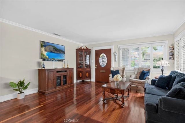 417 Orizaba, Long Beach, CA 90814