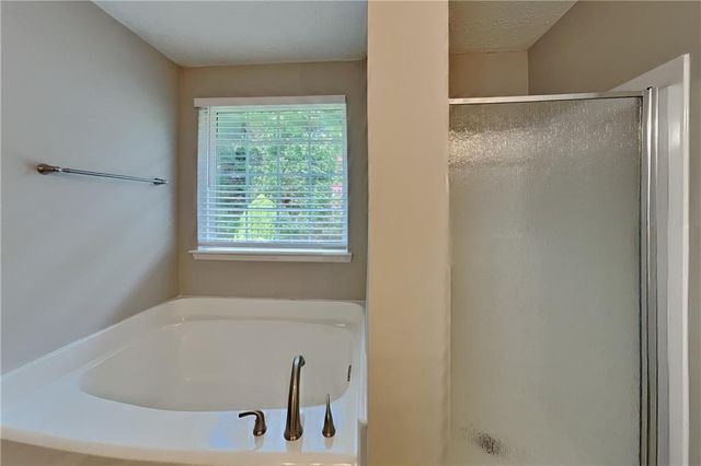 2940 Storybook Lane, Grayson, GA 30017