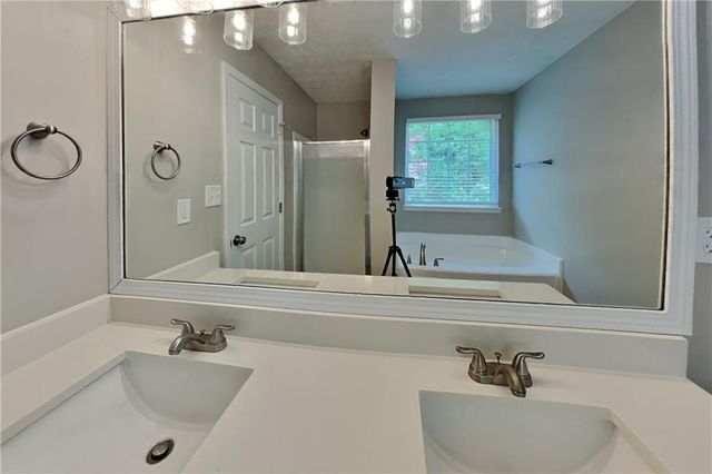 2940 Storybook Lane, Grayson, GA 30017