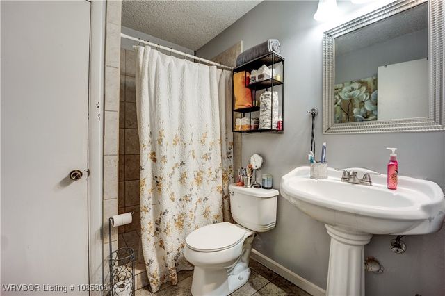 3218 Iola Avenue, Fort Smith, AR 72908