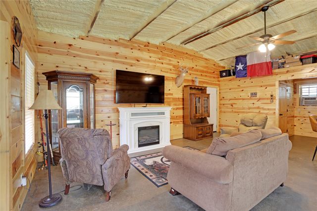 144 County Road 43400, Paris, TX 75462