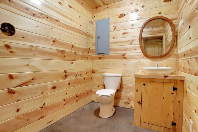 144 County Road 43400, Paris, TX 75462