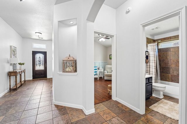 9806 Lynette Falls Drive, Houston, TX 77095