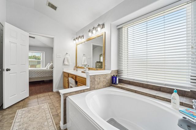 9806 Lynette Falls Drive, Houston, TX 77095