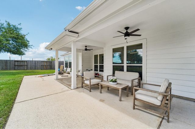 9806 Lynette Falls Drive, Houston, TX 77095